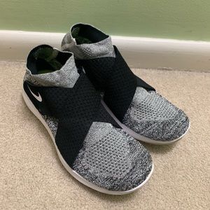 Nike ankle running sneakers